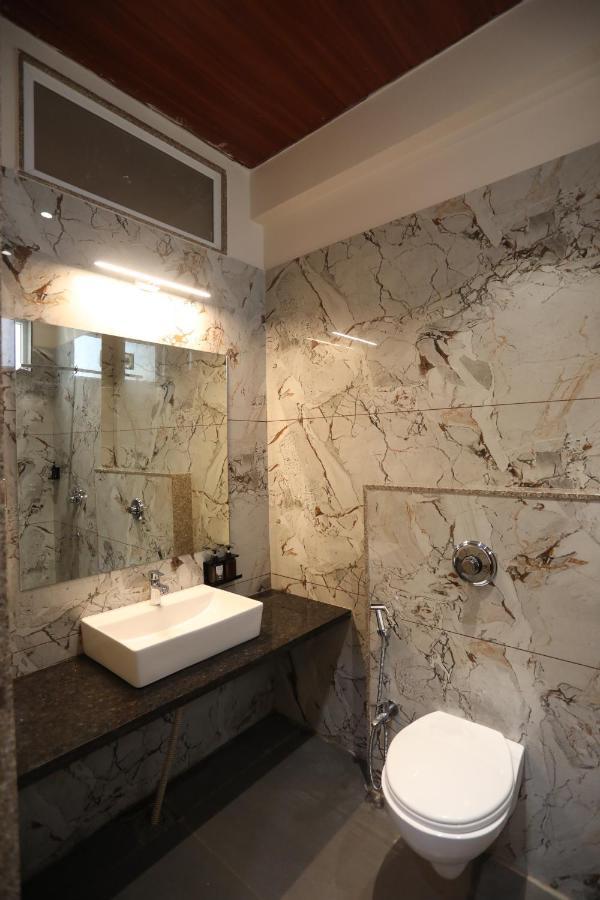 Chandan Kasturi Resort Dariāwad Extérieur photo