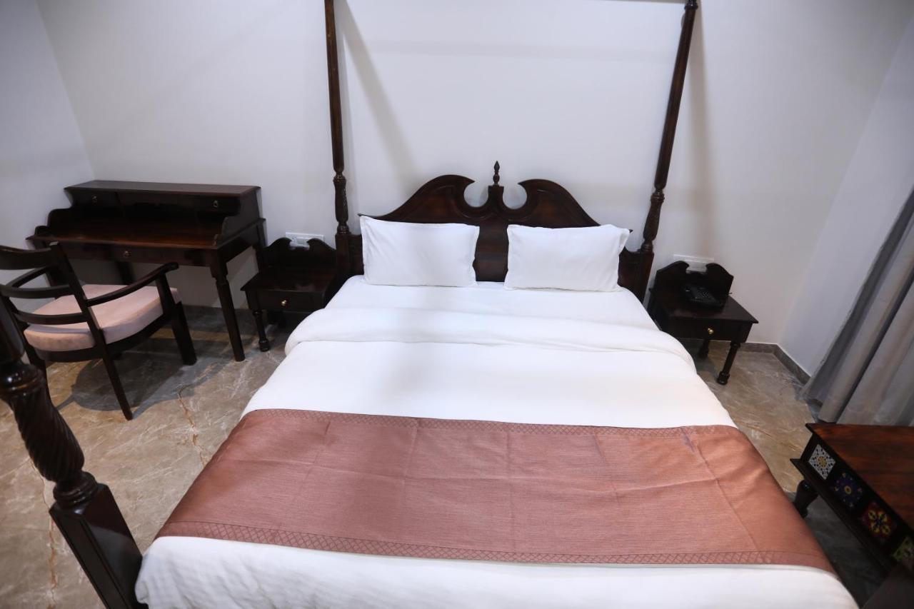 Chandan Kasturi Resort Dariāwad Extérieur photo