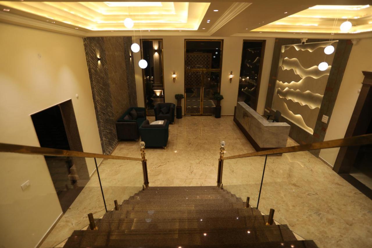 Chandan Kasturi Resort Dariāwad Extérieur photo